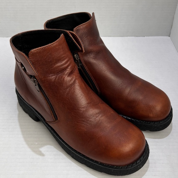 Naot Shoes - NAOT Bobcat Double Side Zip Leather Ankle Boots